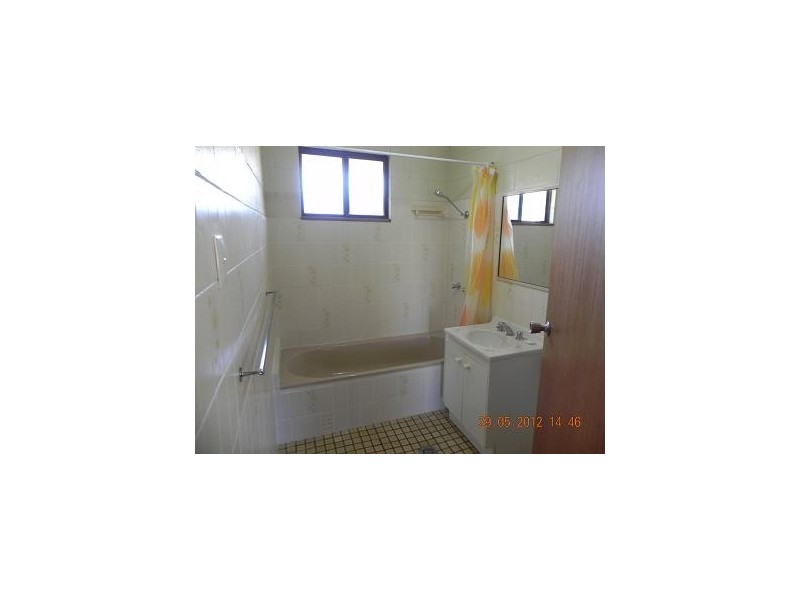 2/22 Ford, Yass NSW 2582