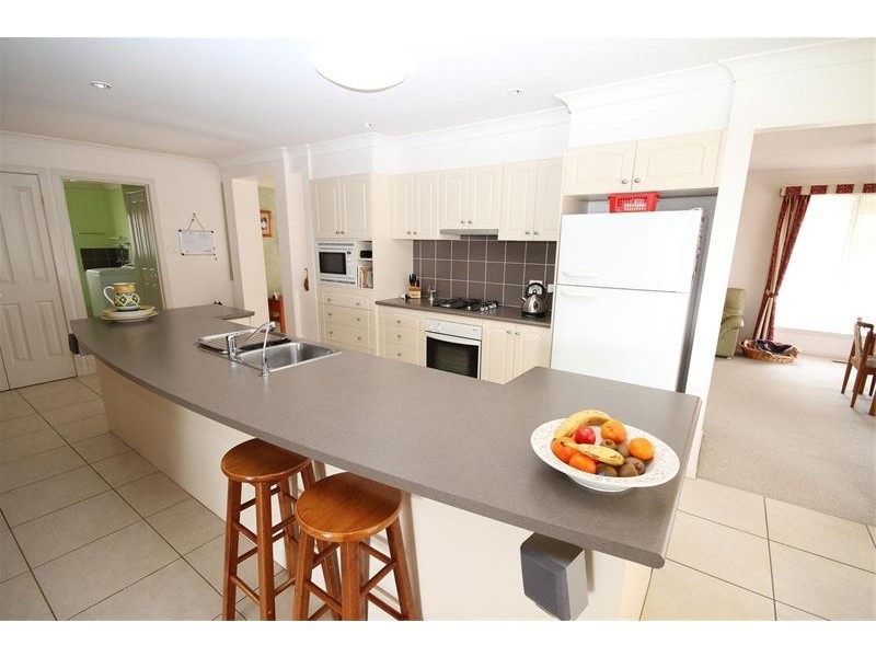 33 Shantalla Crescent, Yass NSW 2582