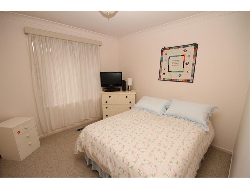 33 Shantalla Crescent, Yass NSW 2582