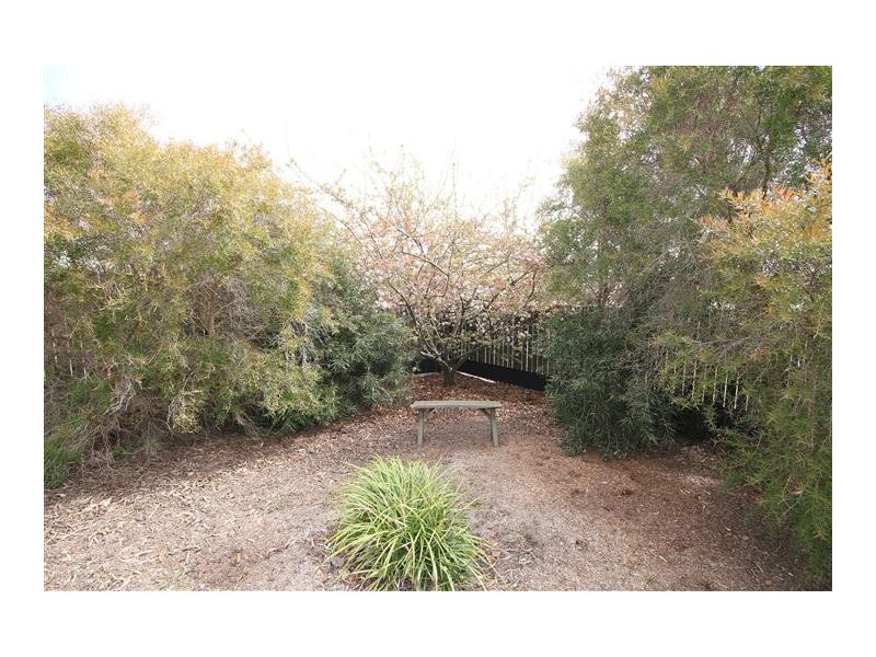 33 Shantalla Crescent, Yass NSW 2582