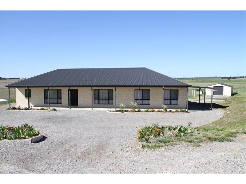 8 Kitty’s Creek Road, Yass NSW 2582