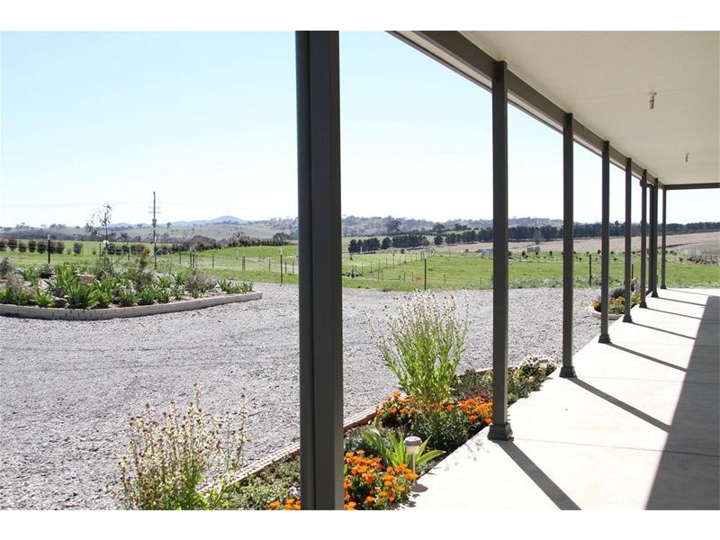 8 Kitty’s Creek Road, Yass NSW 2582