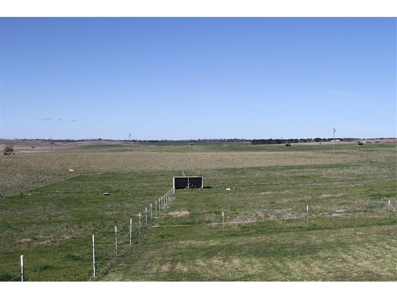 8 Kitty’s Creek Road, Yass NSW 2582