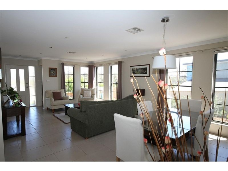 40 Yeo Crescent, Yass NSW 2582