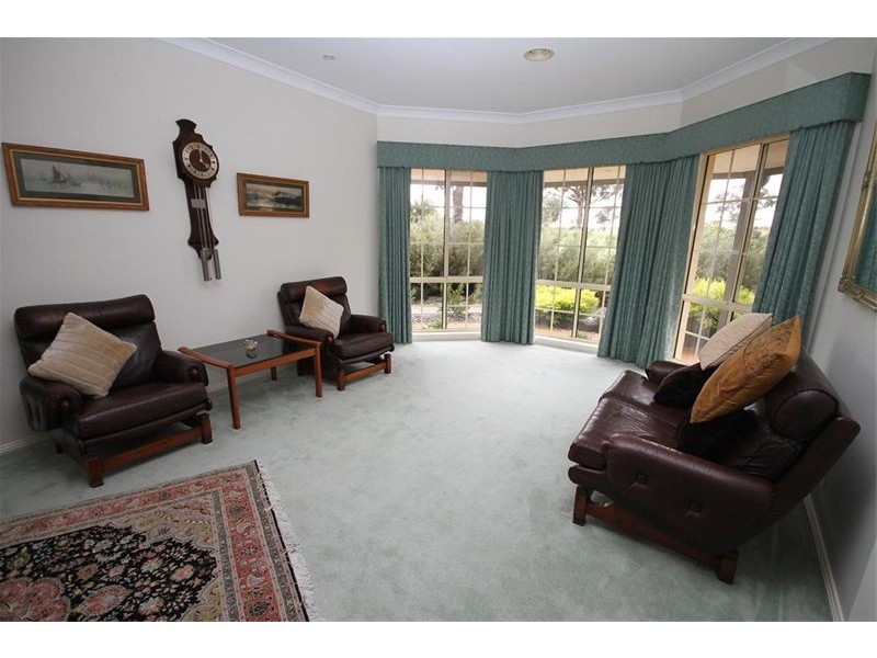 16 Vallencia Drive, Murrumbateman NSW 2582