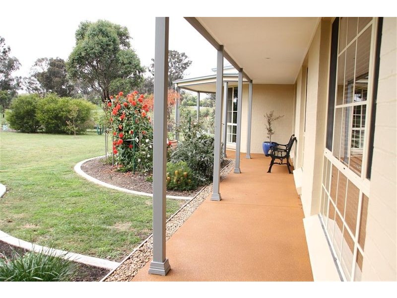 16 Vallencia Drive, Murrumbateman NSW 2582