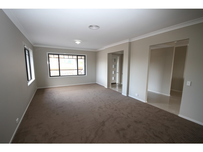 5 Wilson Place, Yass NSW 2582