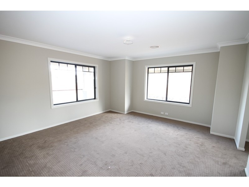 5 Wilson Place, Yass NSW 2582