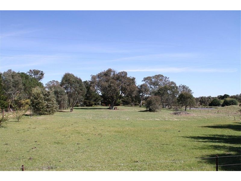 17 Sylvia Street, Murrumbateman NSW 2582