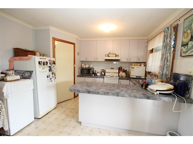 10 Wombat Street, Gunning NSW 2581