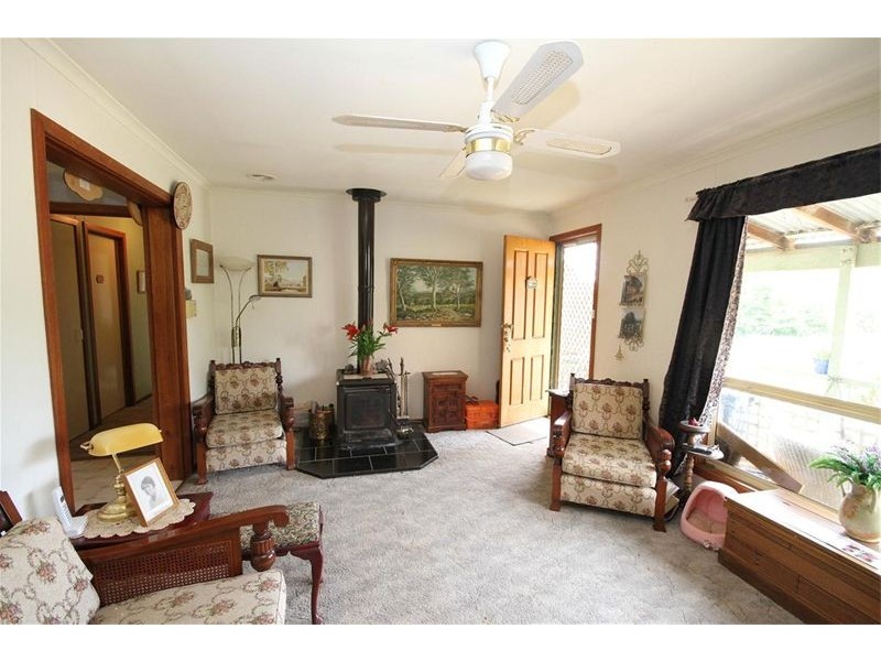 10 Wombat Street, Gunning NSW 2581