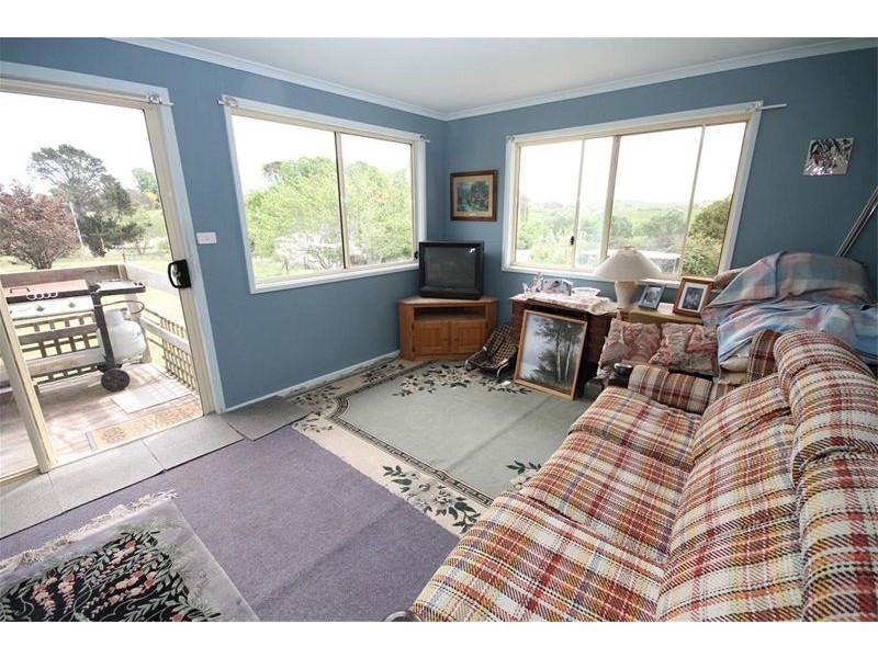 10 Wombat Street, Gunning NSW 2581