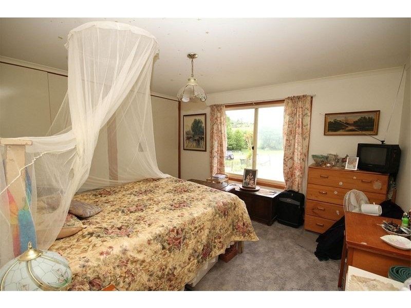 10 Wombat Street, Gunning NSW 2581