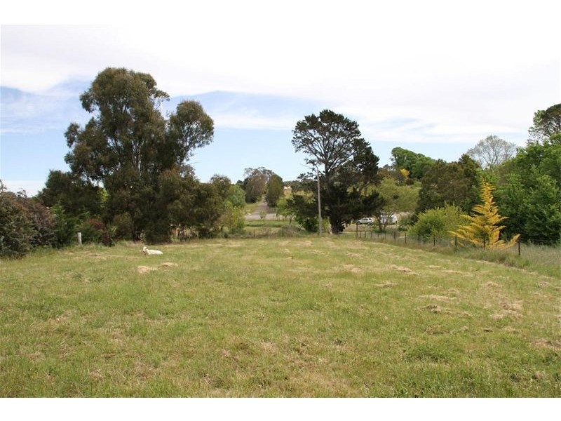 10 Wombat Street, Gunning NSW 2581