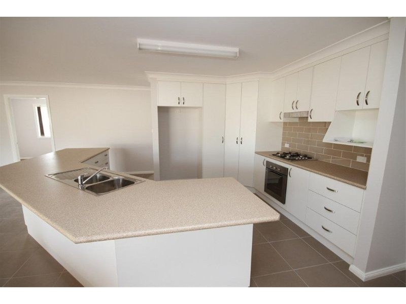 5 Colls Close, Yass NSW 2582