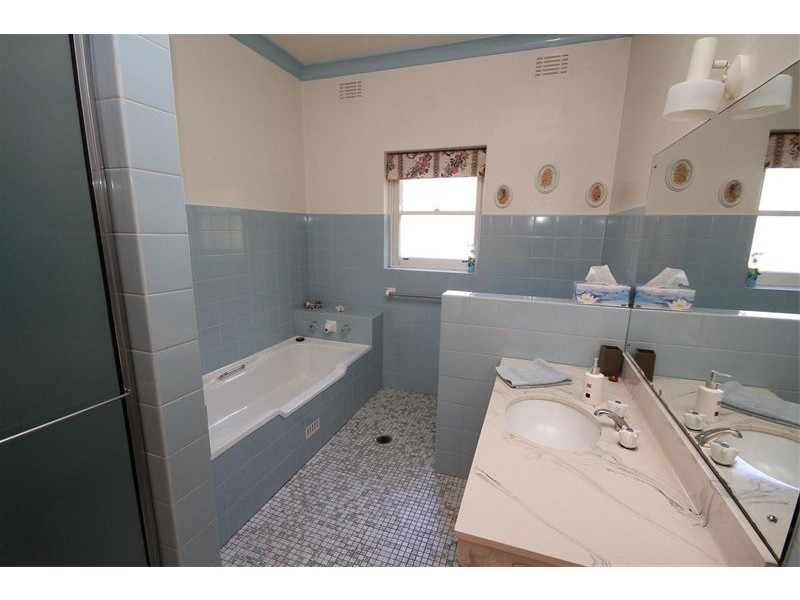 126 Rossi, Yass NSW 2582