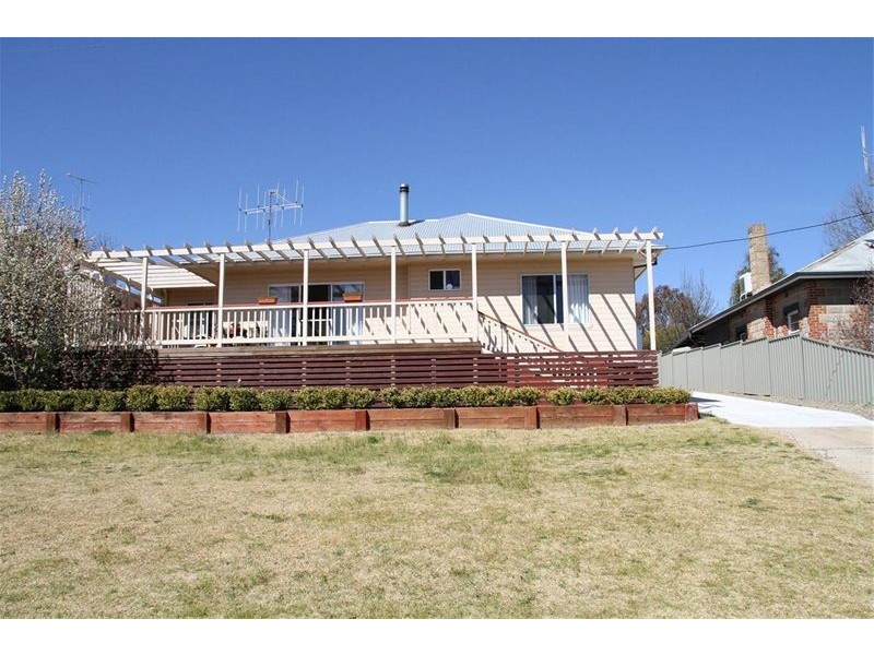 12a Rossi Street, Yass NSW 2582