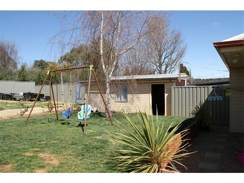 12a Rossi Street, Yass NSW 2582