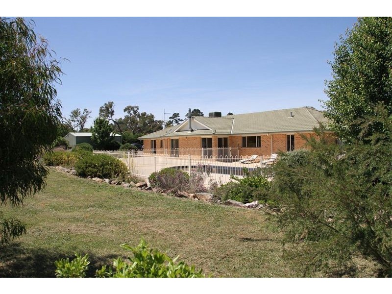 4 Mort Lane, Yass NSW 2582