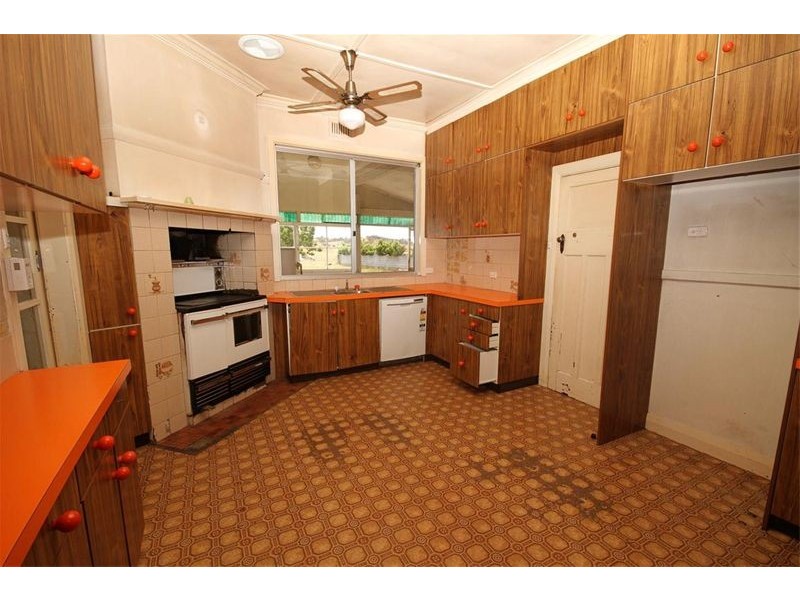 87 Yass Valley Way, Yass NSW 2582