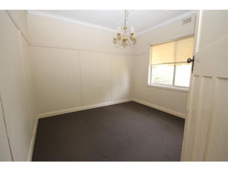 87 Yass Valley Way, Yass NSW 2582