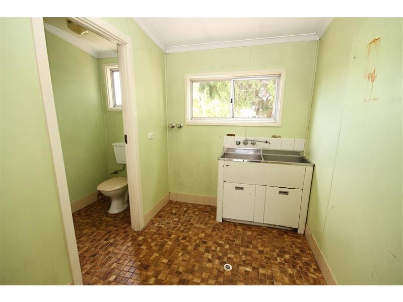 87 Yass Valley Way, Yass NSW 2582