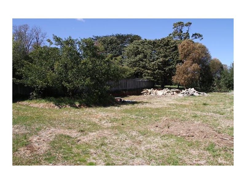 12b Rossi Street, Yass NSW 2582