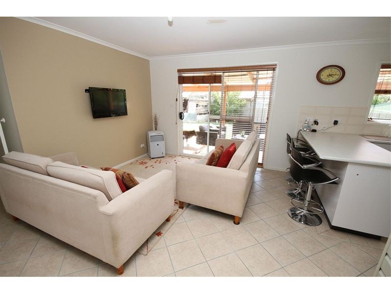 9 Wellington Street, Binalong NSW 2584