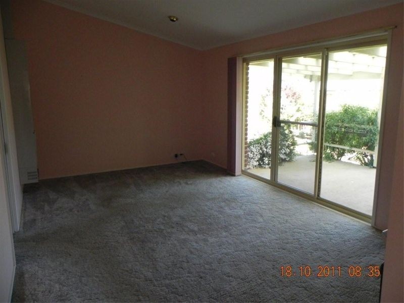 19 Merriman Drive, Yass NSW 2582