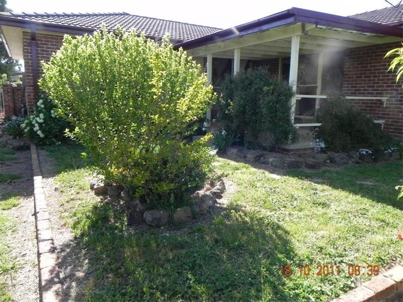 19 Merriman Drive, Yass NSW 2582