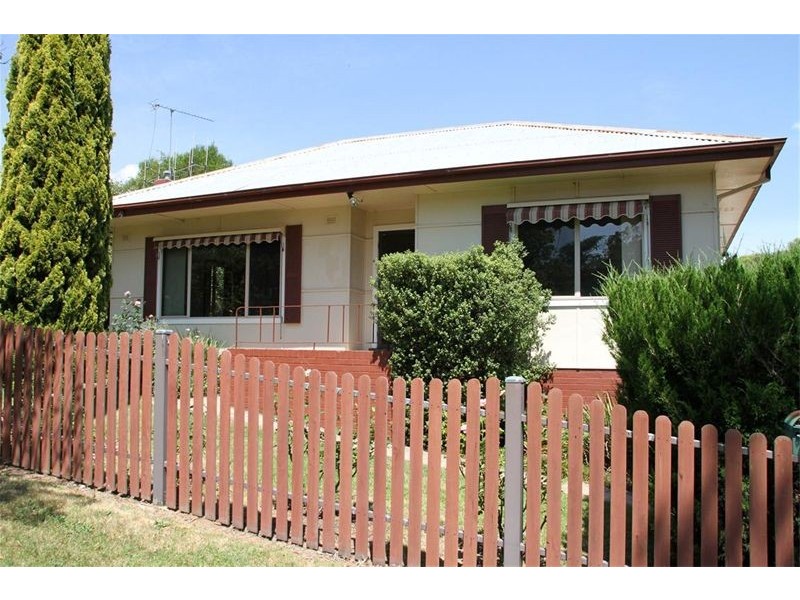 46 Lead Street, Yass NSW 2582