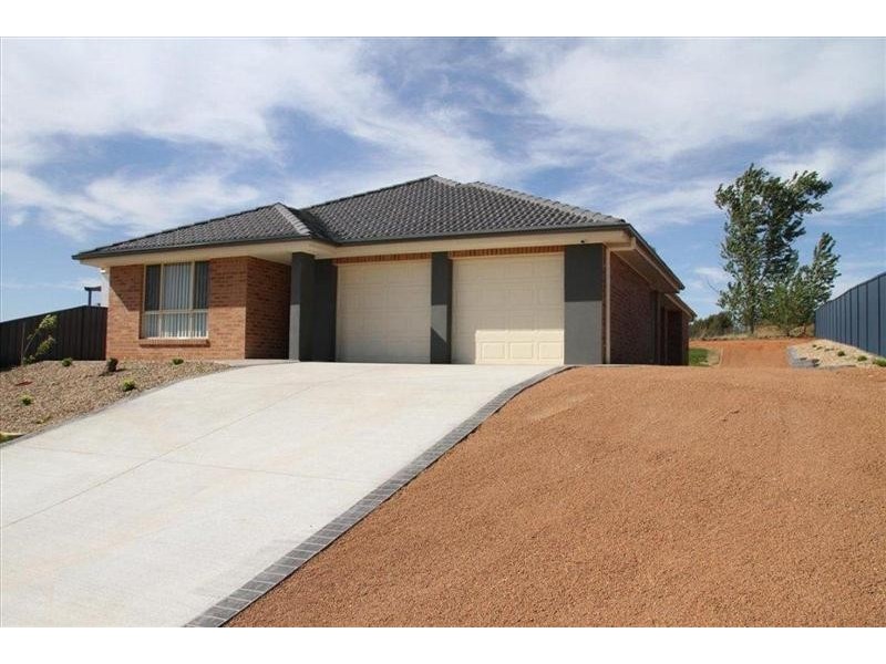 25 Discovery Drive, Yass NSW 2582