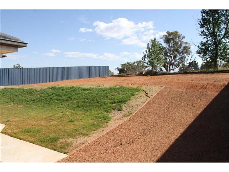 25 Discovery Drive, Yass NSW 2582