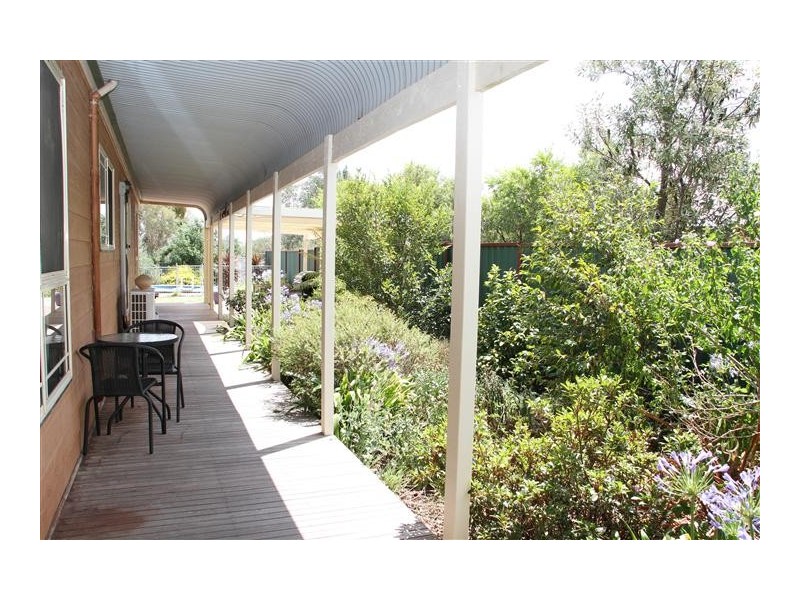 20 Luther Street, Bowning NSW 2582