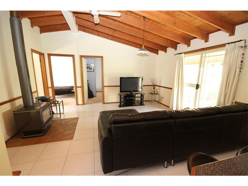 20 Luther Street, Bowning NSW 2582