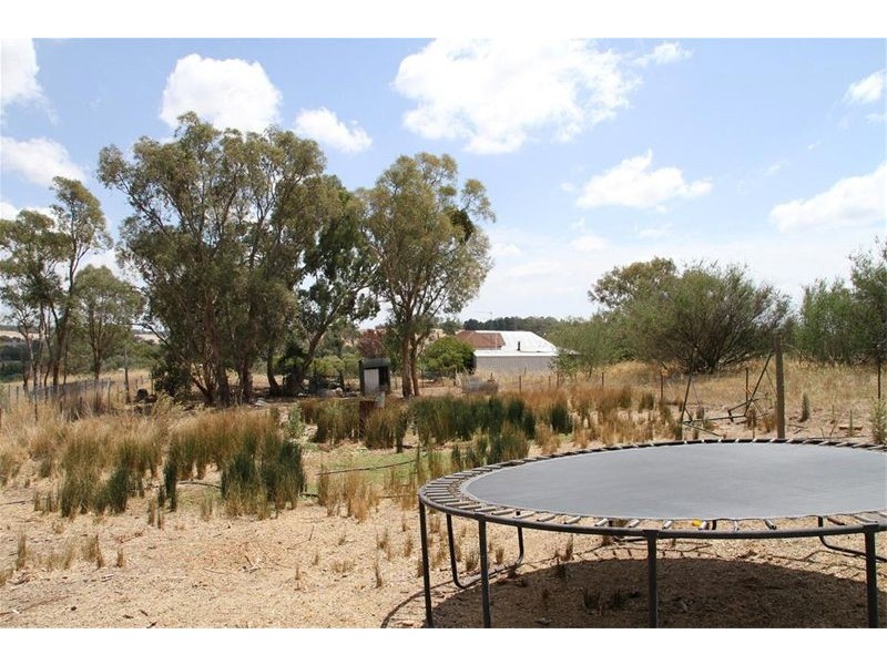 20 Luther Street, Bowning NSW 2582