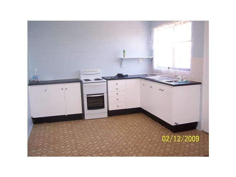 2/13 Hope Street, Yass NSW 2582