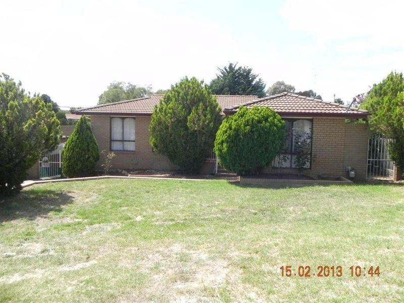 14 McBean Parade, Yass NSW 2582