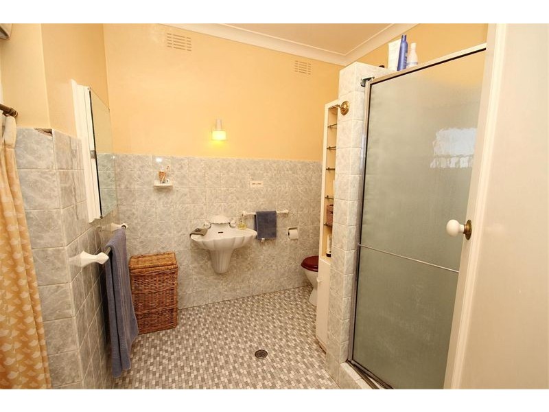 126 Rossi, Yass NSW 2582