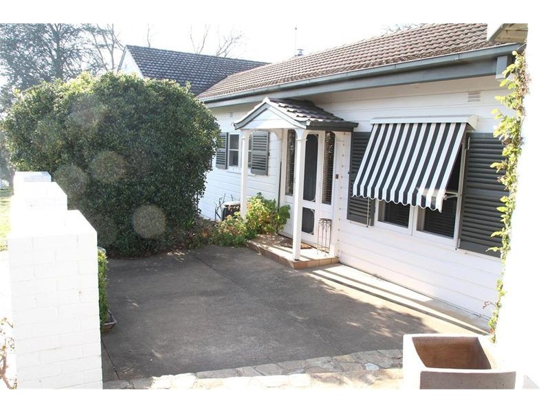 126 Rossi, Yass NSW 2582