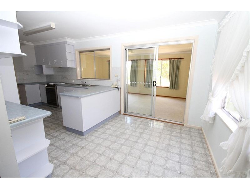 117 Rossi Street, Yass NSW 2582