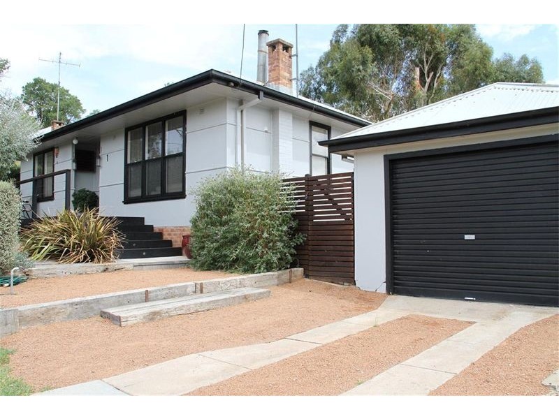 1 Demestre Street, Yass NSW 2582