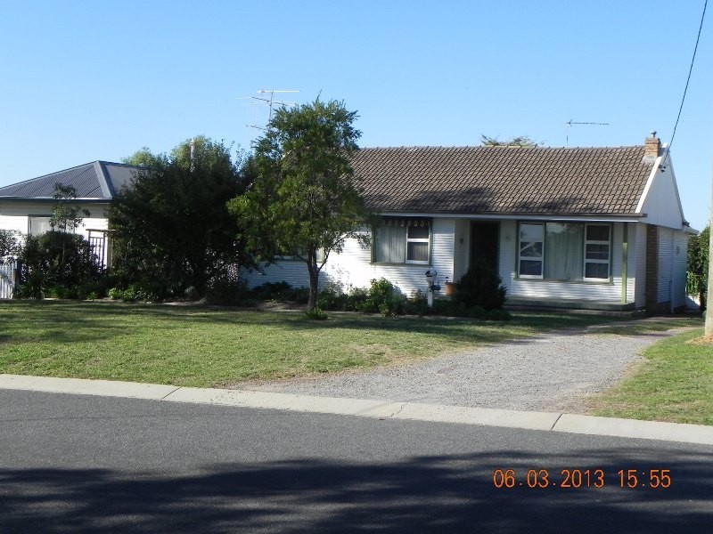 32 Plunkett Street, Yass NSW 2582