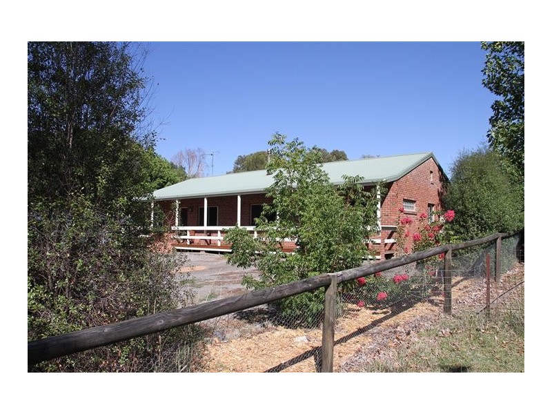 8 Middle Street, Yass NSW 2582