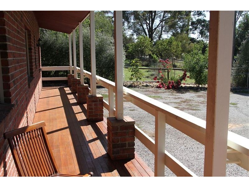 8 Middle Street, Yass NSW 2582