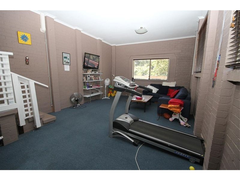 8 Middle Street, Yass NSW 2582