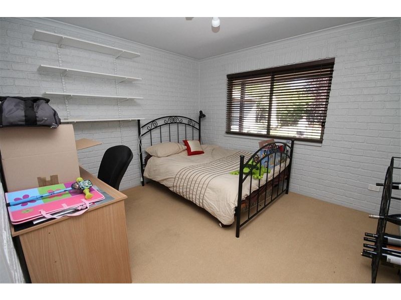 8 Middle Street, Yass NSW 2582