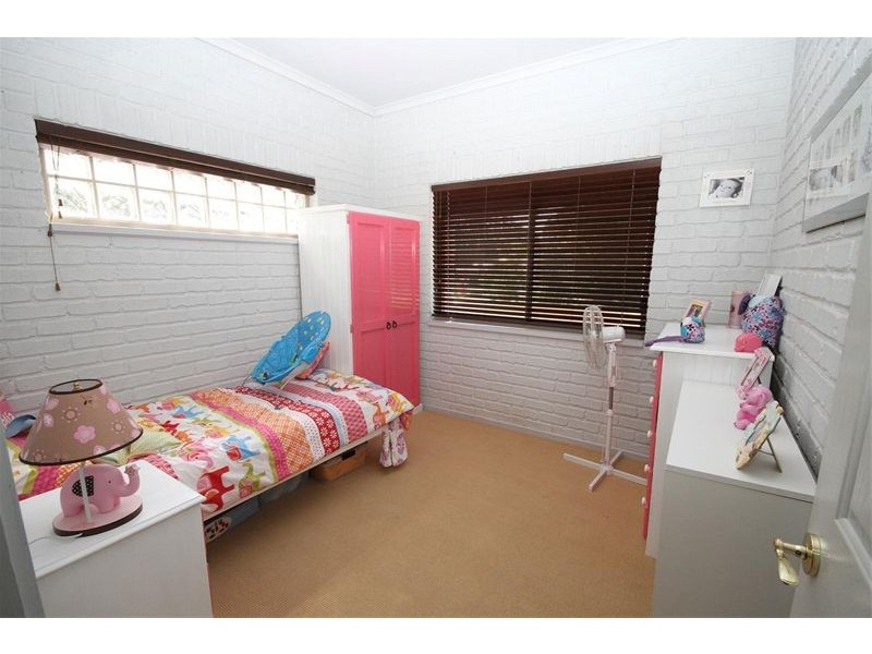 8 Middle Street, Yass NSW 2582