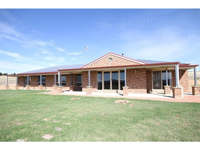 141 Elms Road, Yass NSW 2582