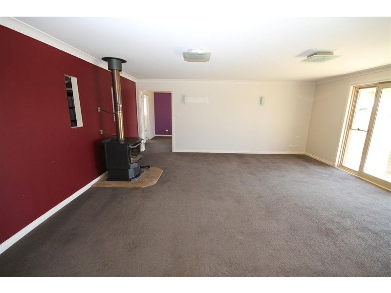 141 Elms Road, Yass NSW 2582